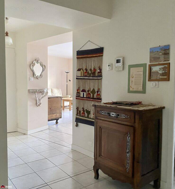 Appartement 122 m² à Lucon  - photo 2
