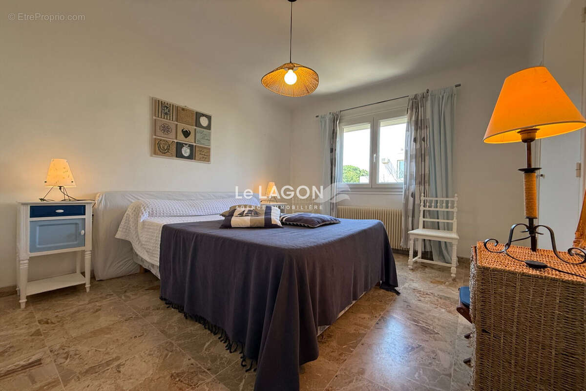 Maison 140 m² à Saint-Cyprien  - photo 6