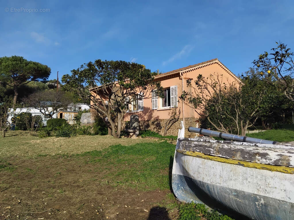 Maison à HYERES