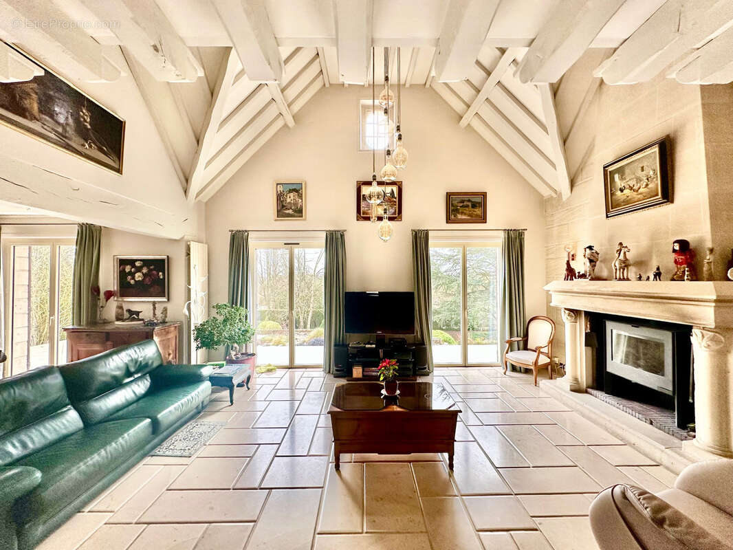 Maison à AUMONT-EN-HALATTE