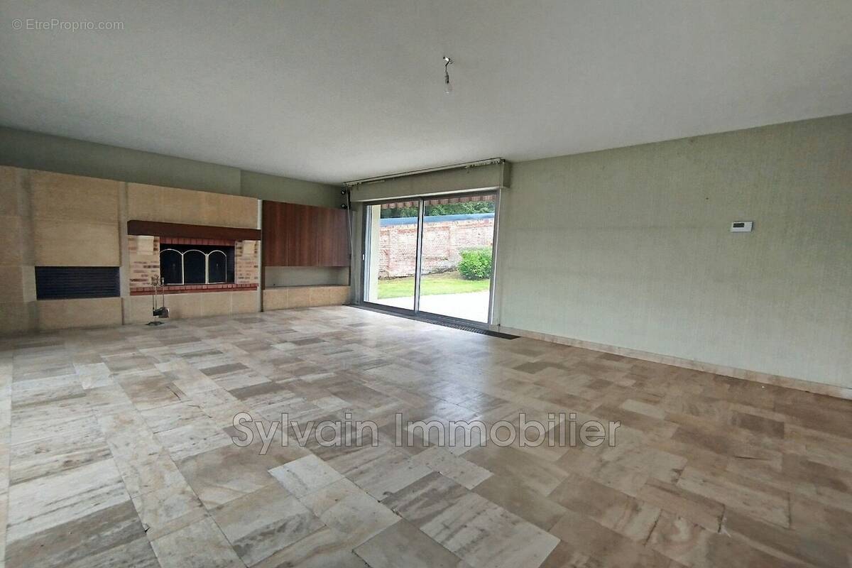 Maison 190 m² à Forges-Les-Eaux  - photo 3