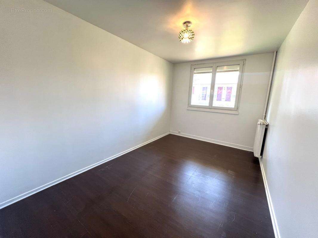 Appartement à LIVRY-GARGAN