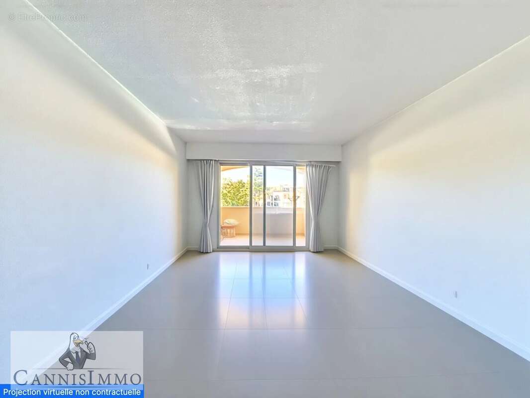 Appartement à MOUGINS