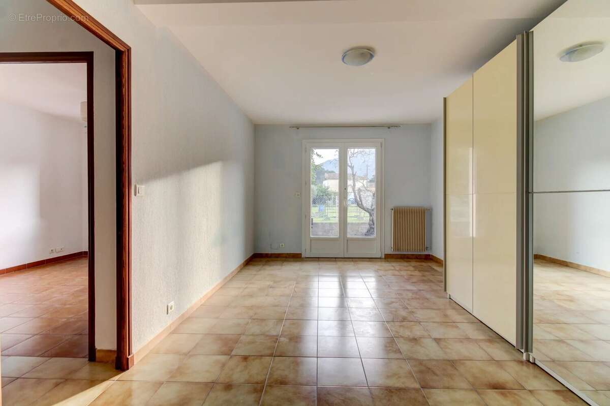 Maison à SAINT-MARTIN-DU-VAR