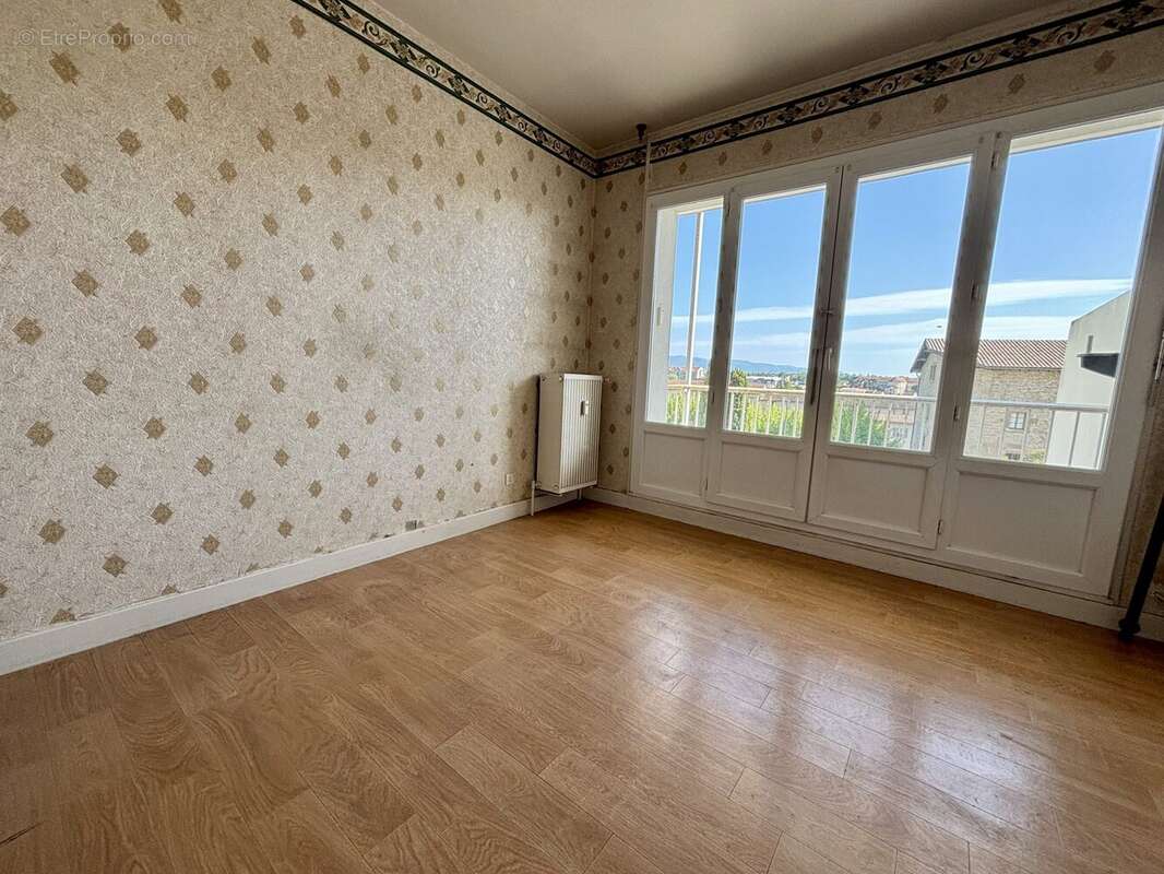 Appartement 79 m² à Romans-Sur-Isere  - photo 7