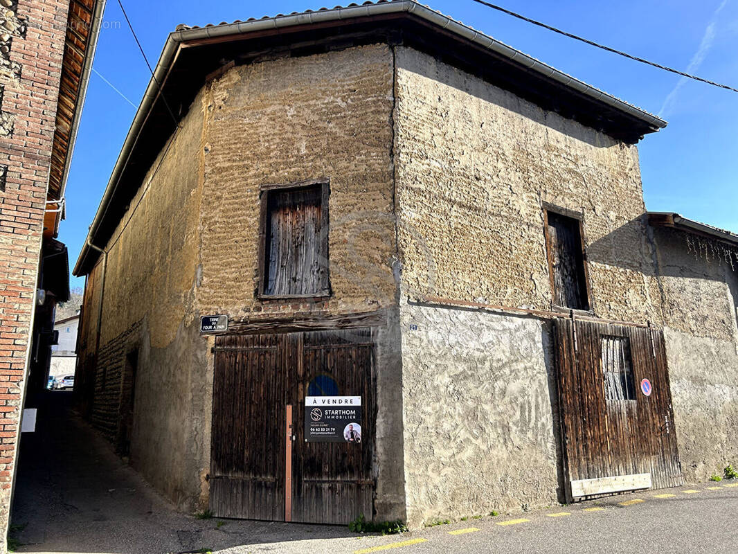 Appartement à LA COTE-SAINT-ANDRE
