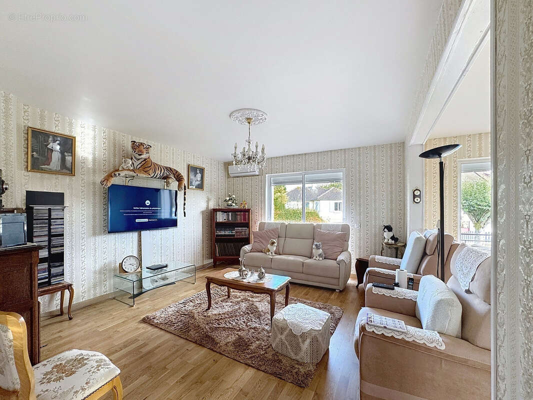 Maison à MONTMIRAIL