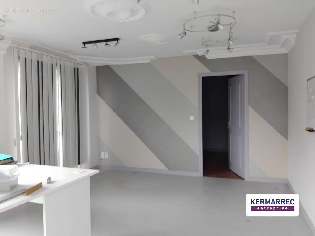 Commerce 235 m² à Balaze  - photo 3