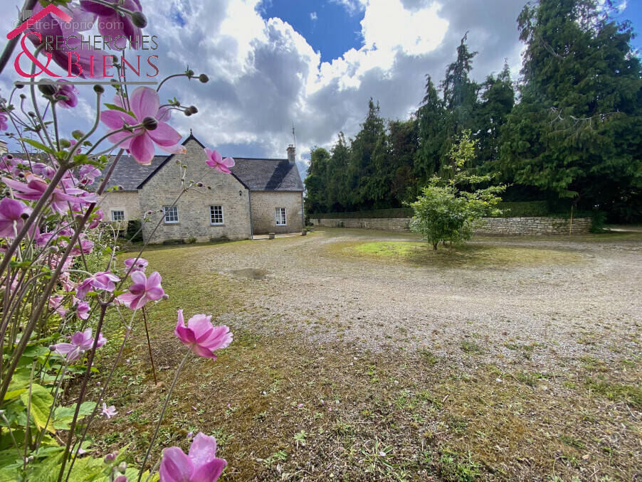 Maison à YVETOT-BOCAGE