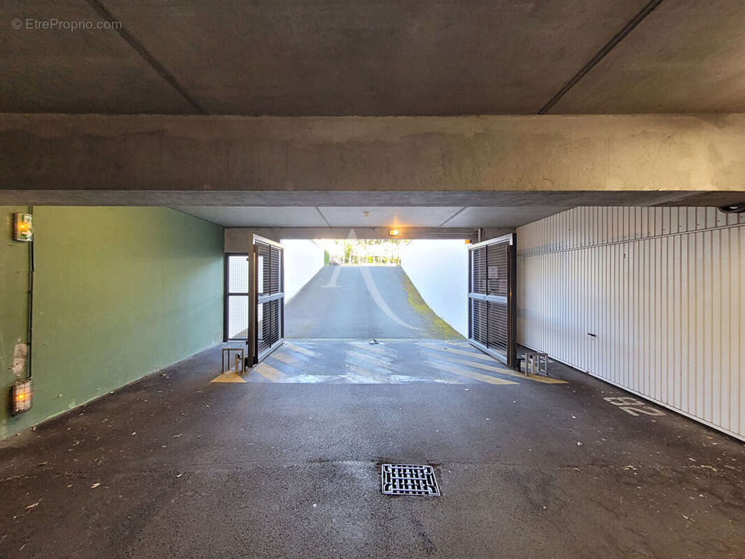 Parking à LA ROCHELLE