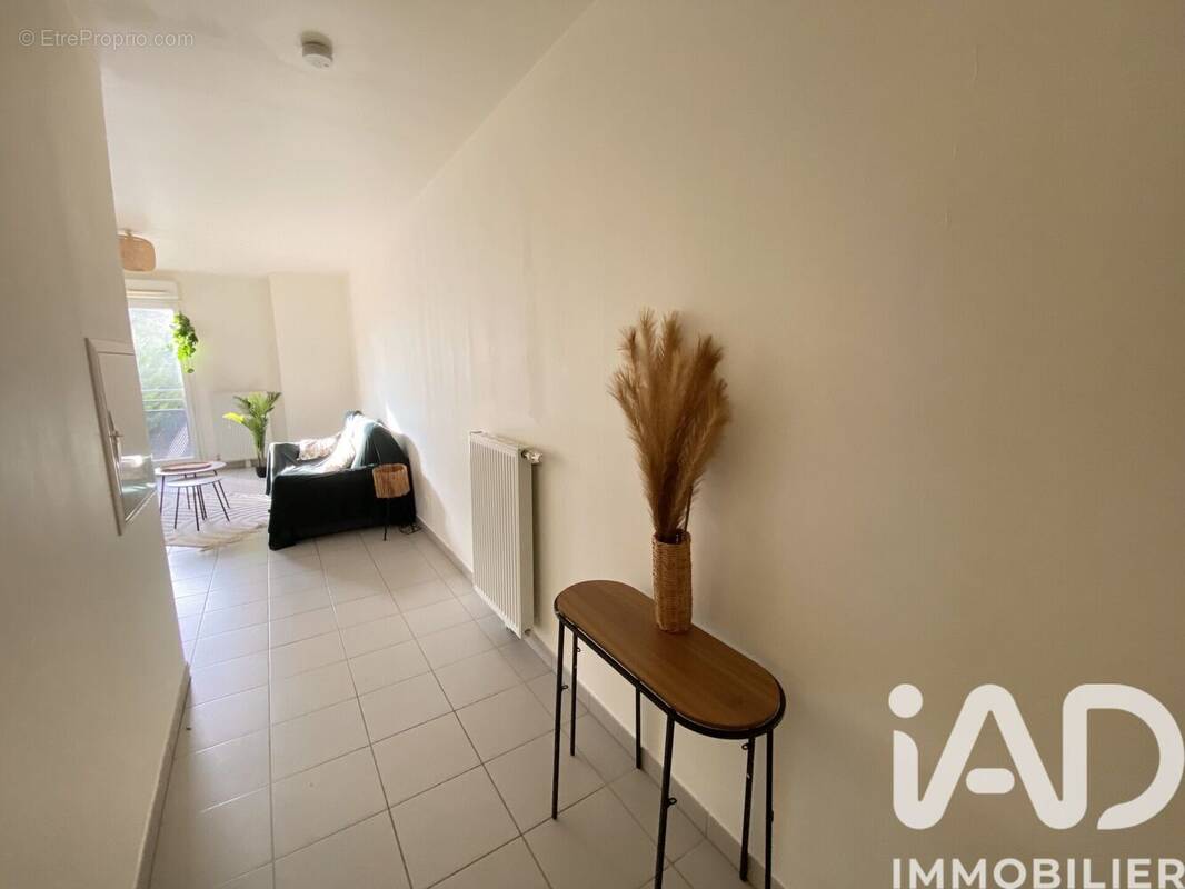 Photo 1 - Appartement à SAINT-FARGEAU-PONTHIERRY