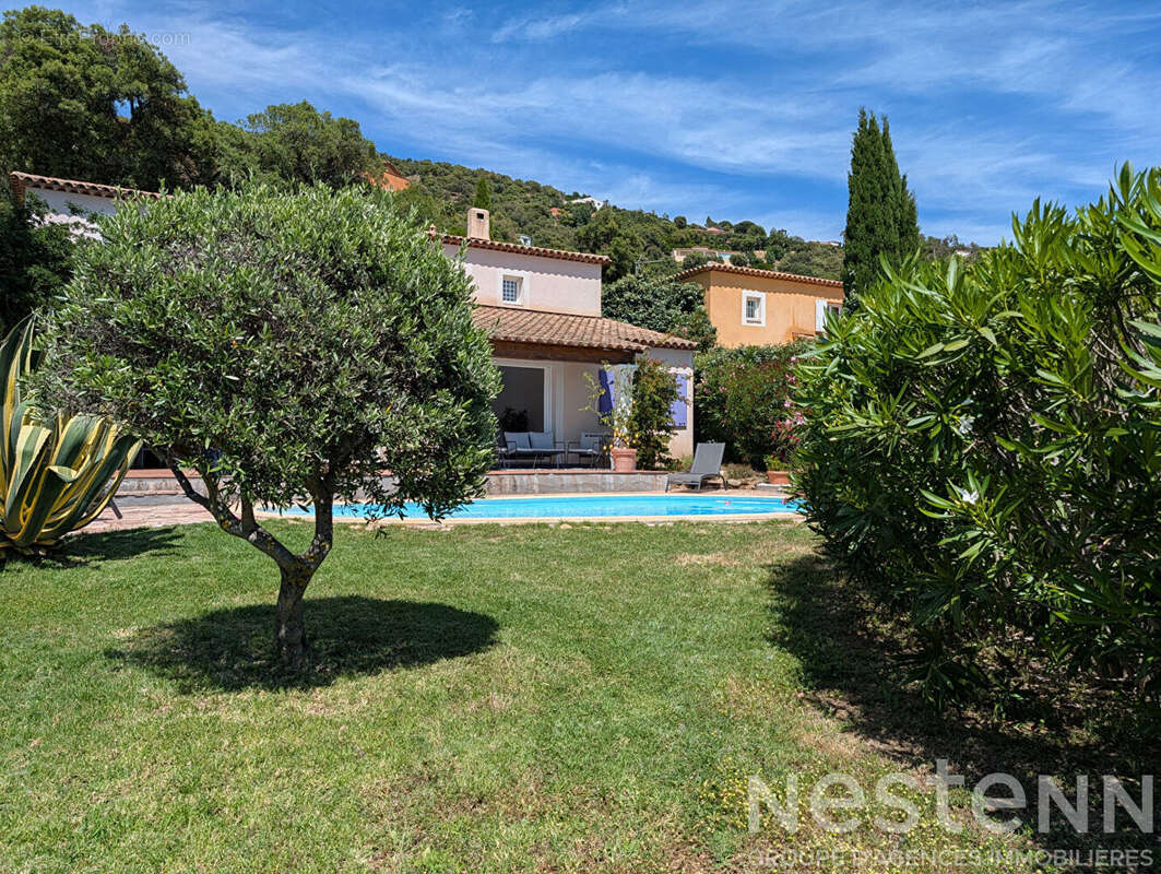 Maison avec vue exceptionnelle à vendre à La Londe-les-Maures - Secteur Valcros - photo 22