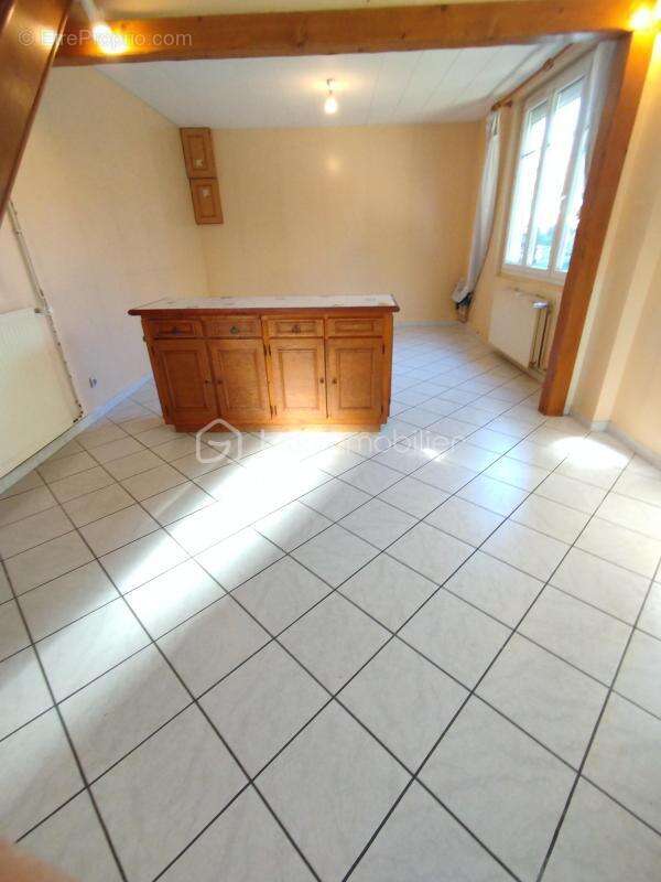 Maison à DAMMARIE-LES-LYS