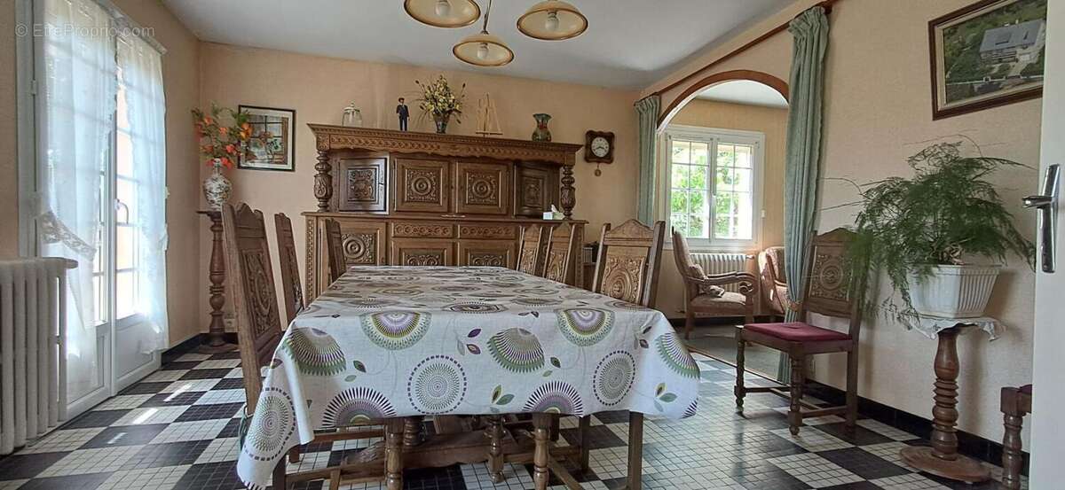 Maison à SOULGE-SUR-OUETTE