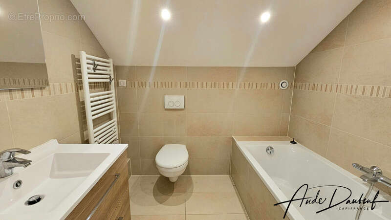 Appartement à VETRAZ-MONTHOUX