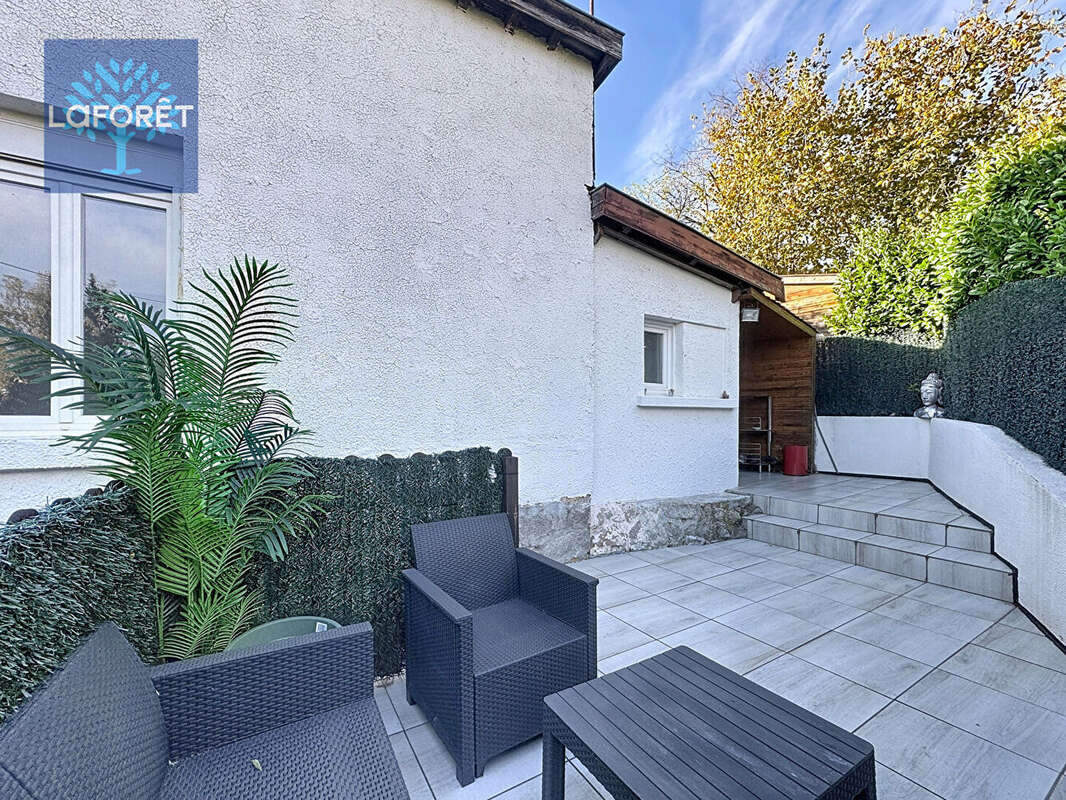 Appartement à OULLINS