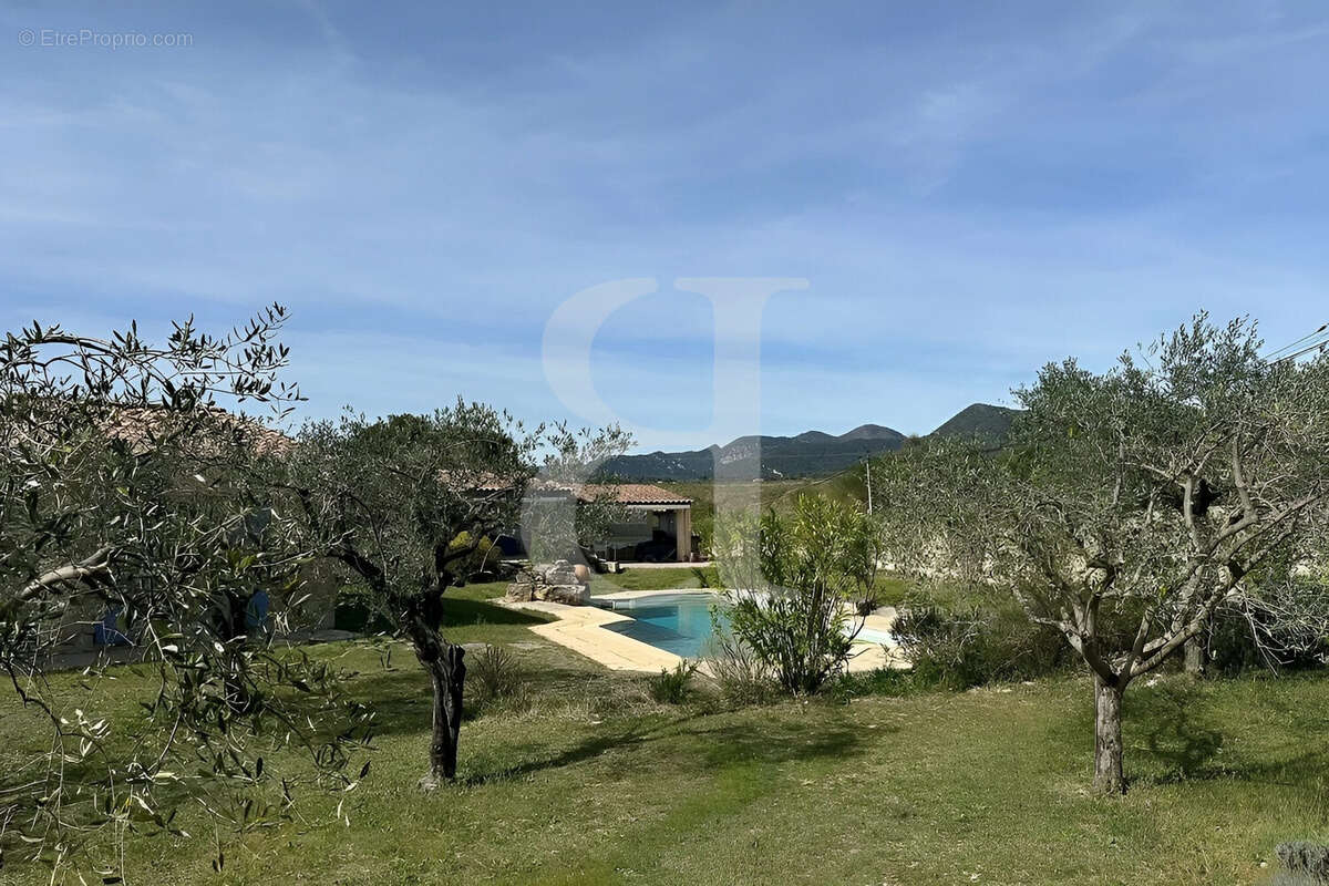Maison à VAISON-LA-ROMAINE
