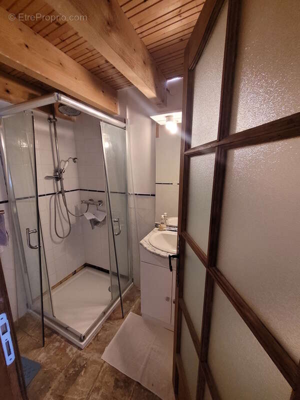 Très belle maison de caractère de 166 m² habitables. - photo 10