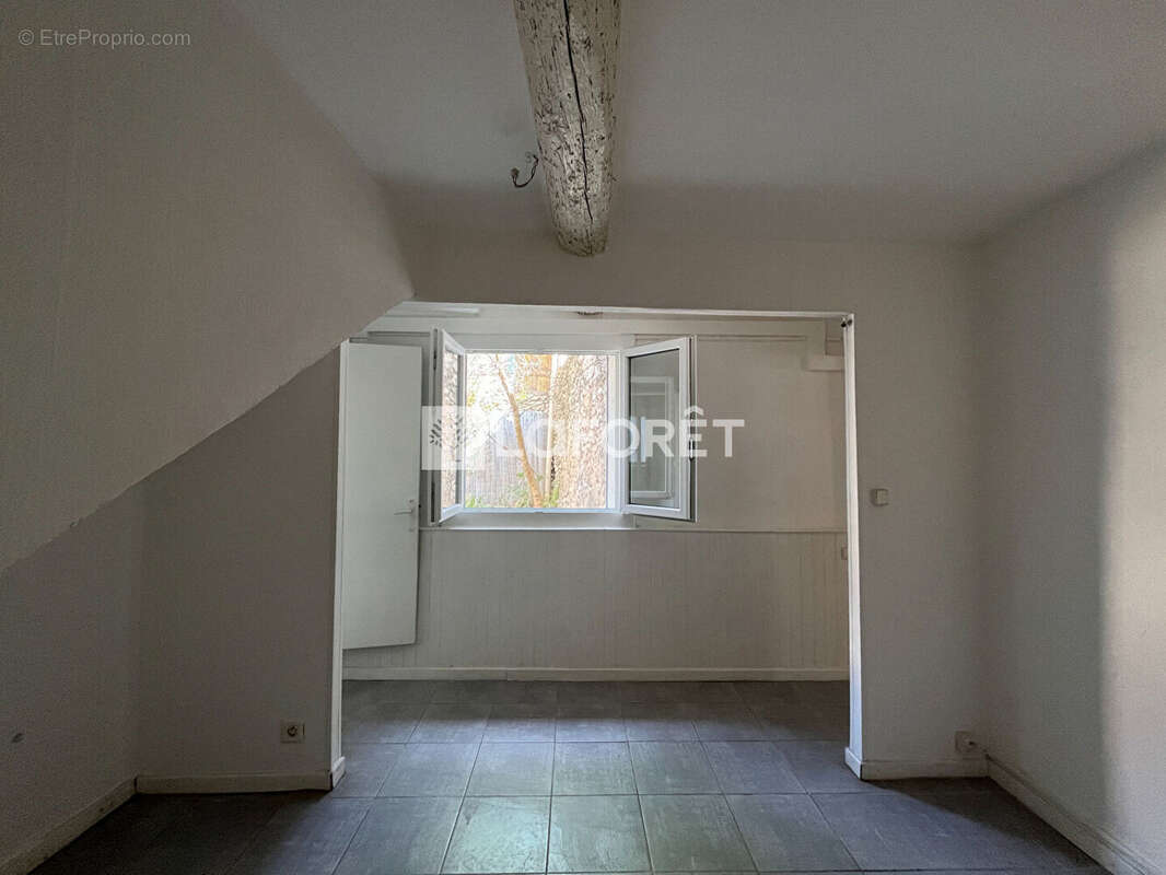 Immeuble L Isle Sur La Sorgue 6 pièce(s) 107 m2 - photo 6