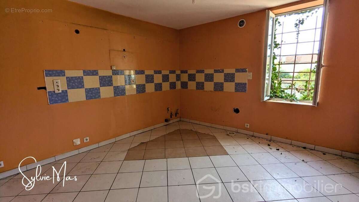 Appartement à FUMEL