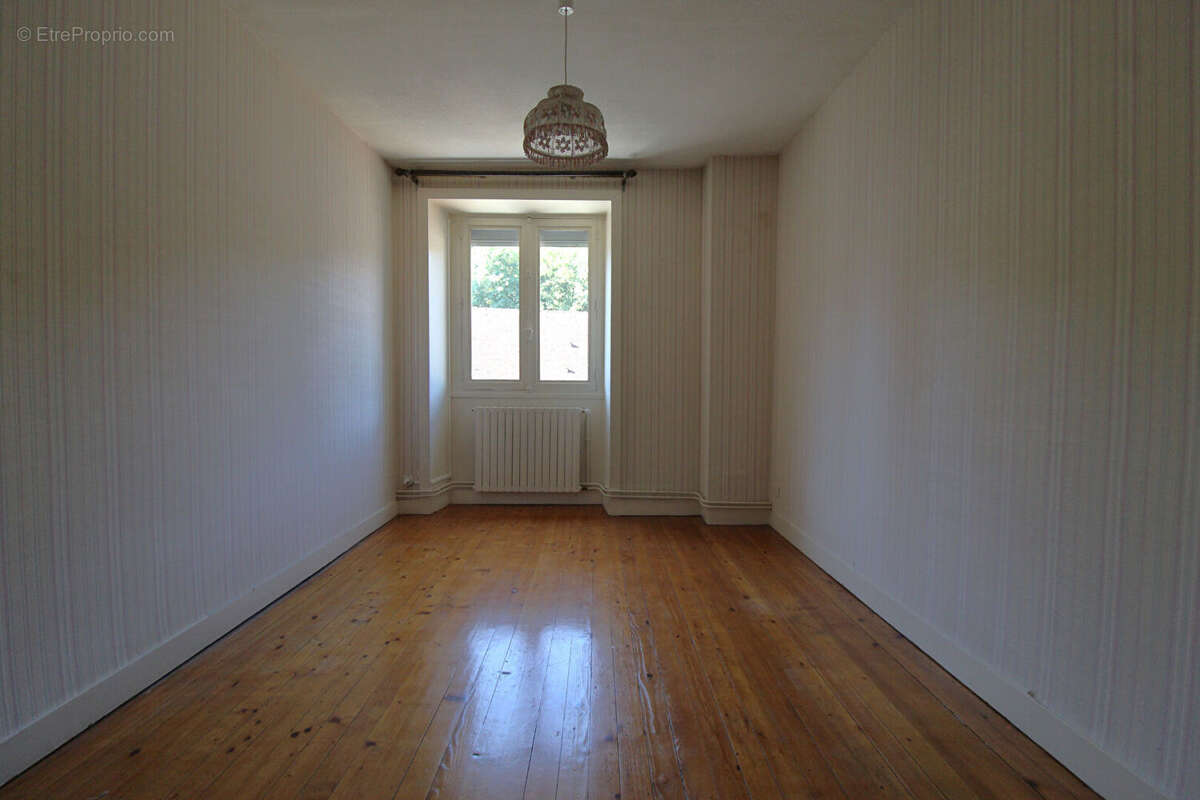 Appartement Montmorot 5 pièce(s) 96.6 m2 - photo 3