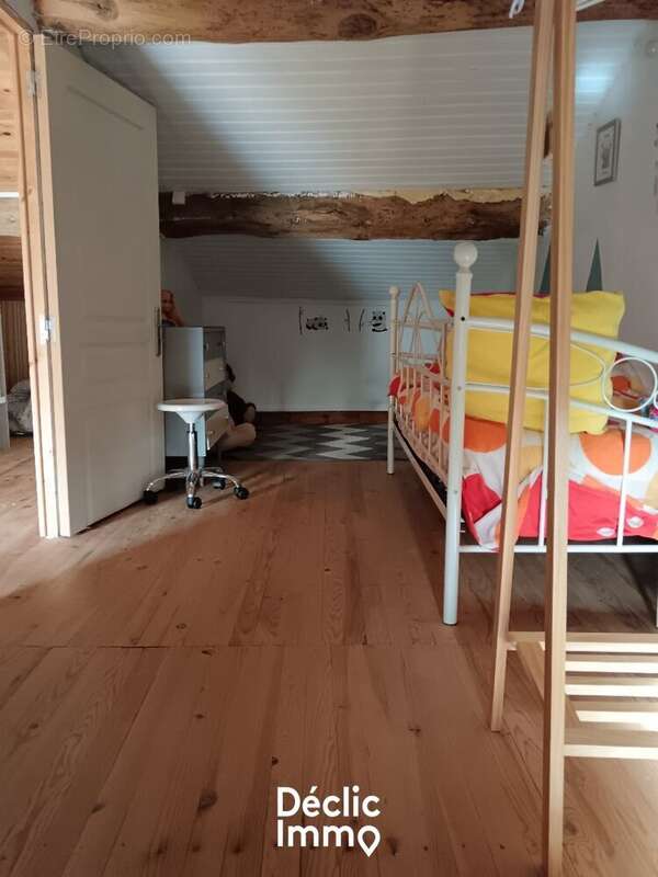 Maison à SAINT-SULPICE-D&#039;ARNOULT