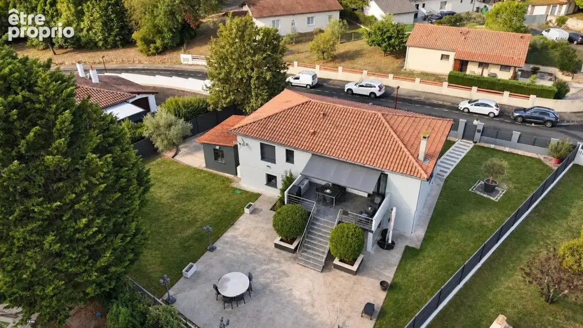 Maison 5 piece de 180m² - photo 2