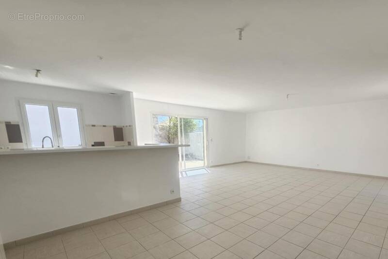 Maison à SAINT-CHRISTOPHE