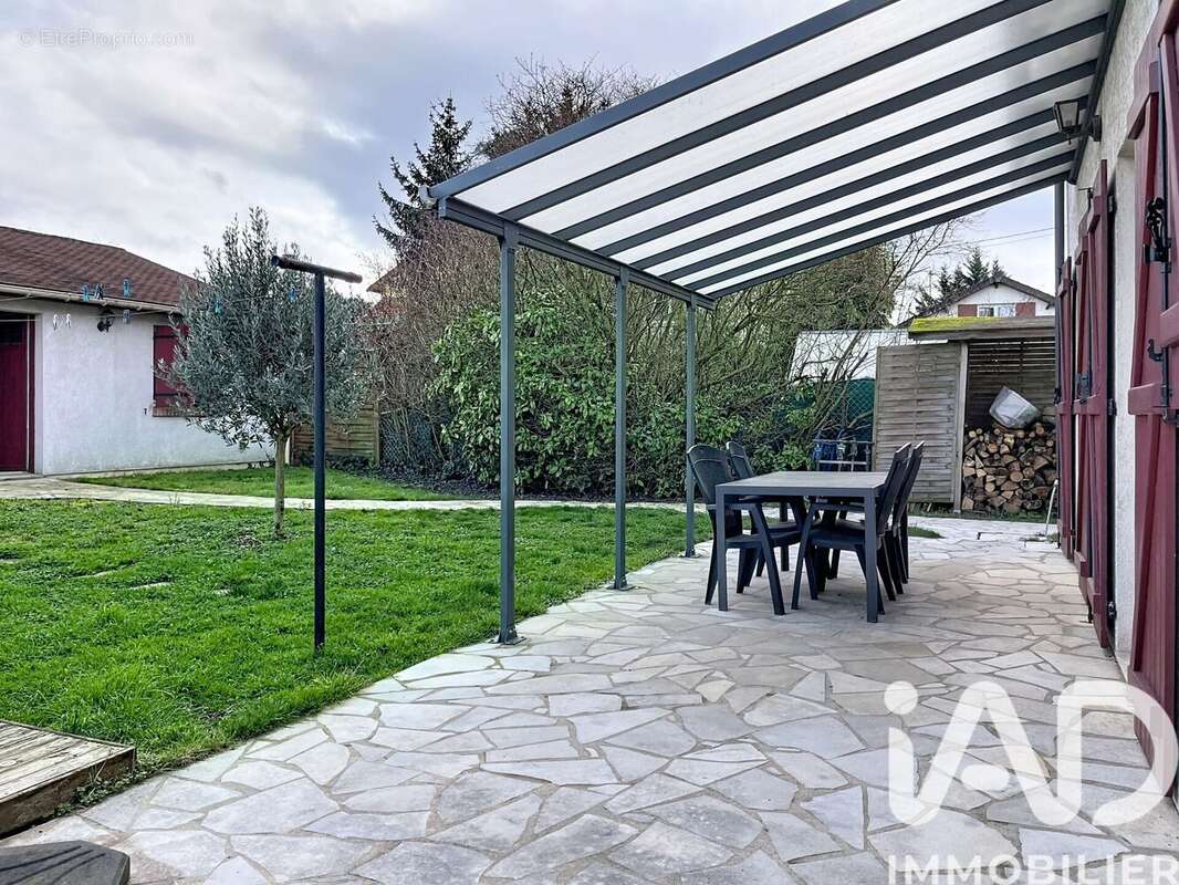 Photo 2 - Maison à CHAMPS-SUR-MARNE