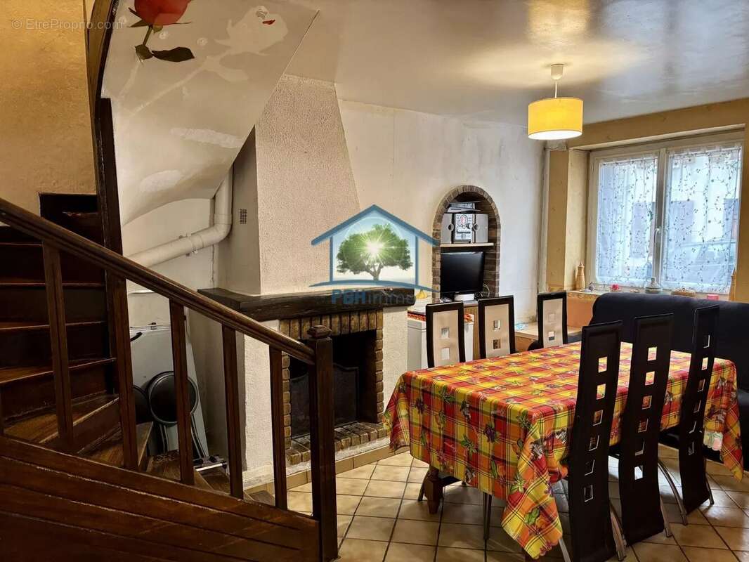 Maison à ROLLEBOISE