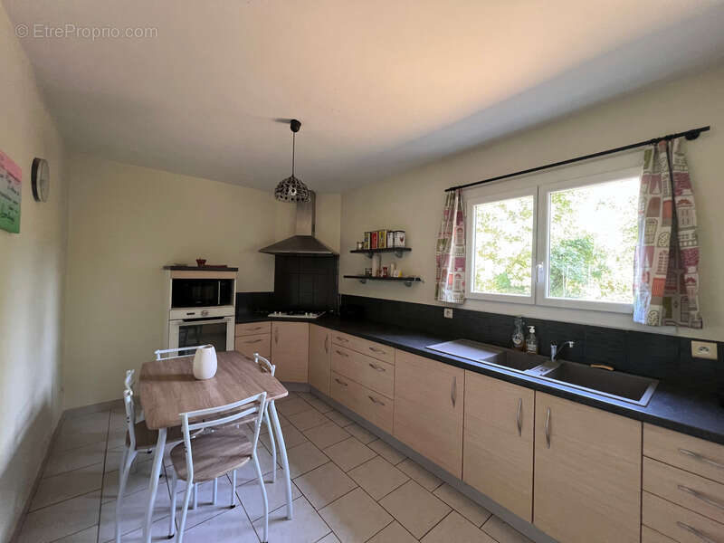 Maison à SAINT-SAUVANT