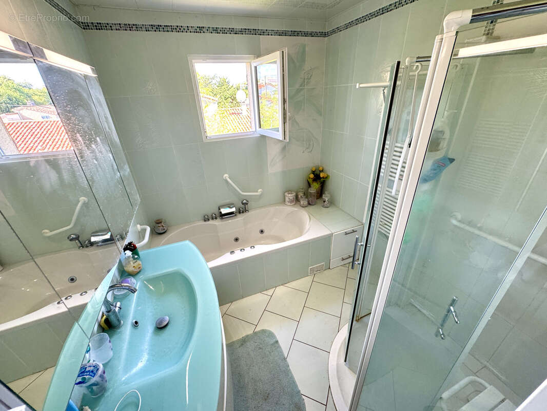 Maison à VAUX-SUR-MER