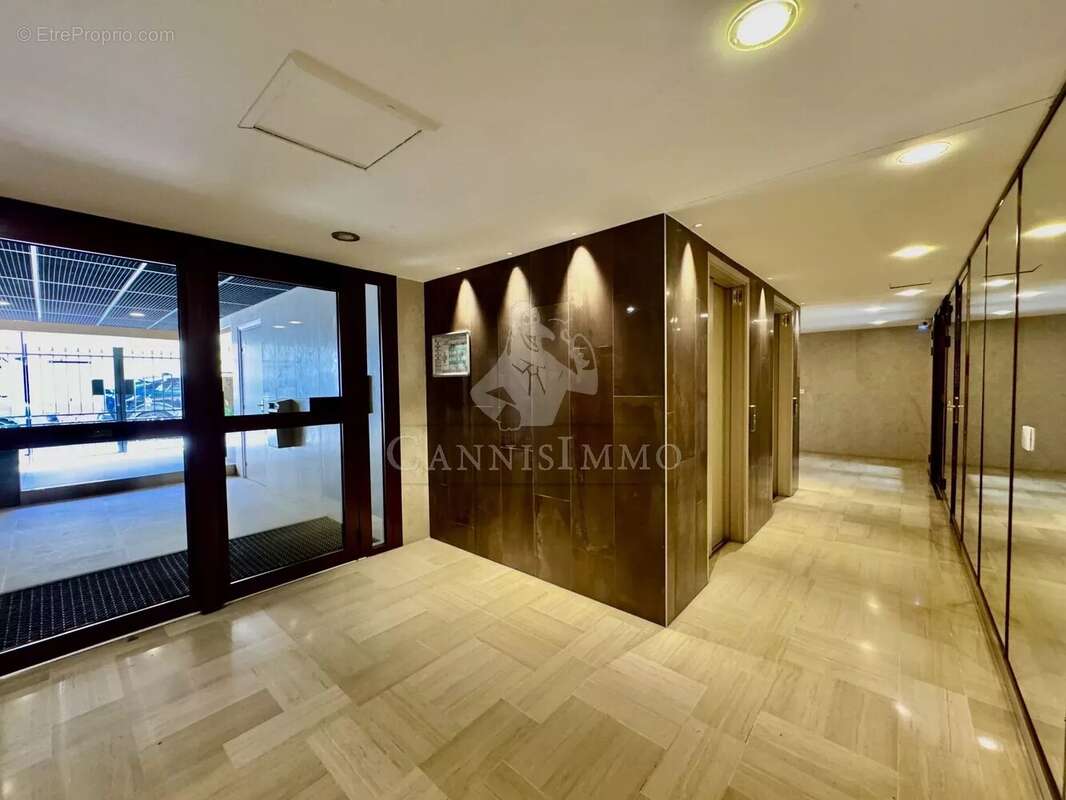 Appartement à CANNES