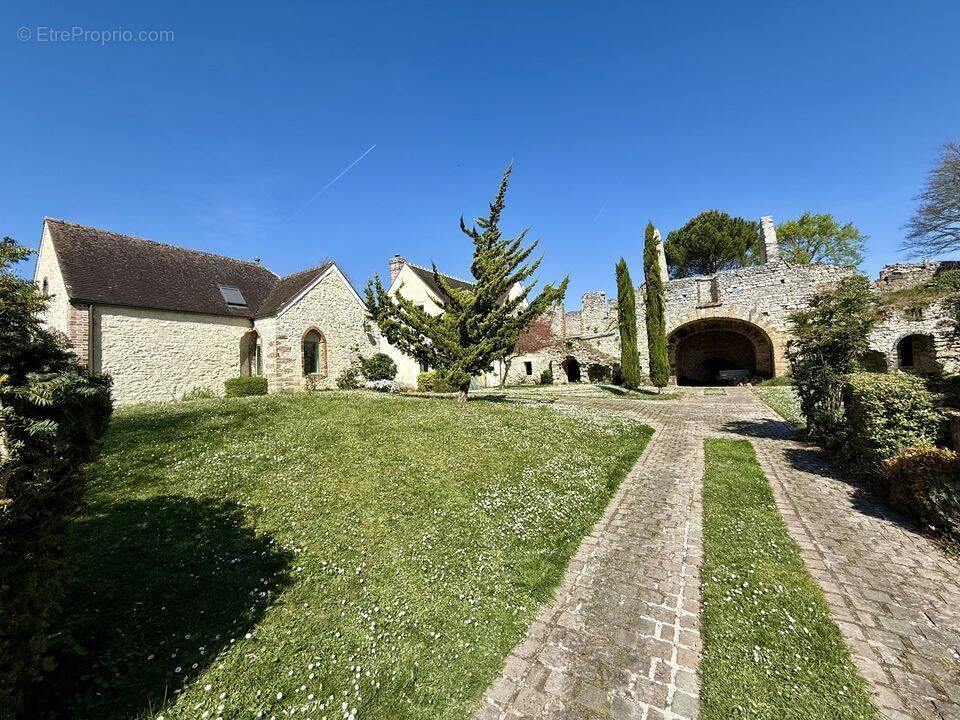 Maison à LONGUEVILLE