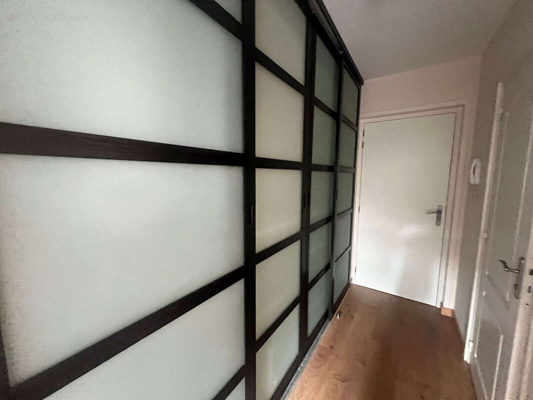 Résidence Château Valentin appartement T2 meublé - photo 5