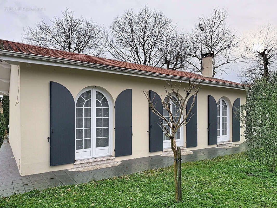 Maison à CADAUJAC