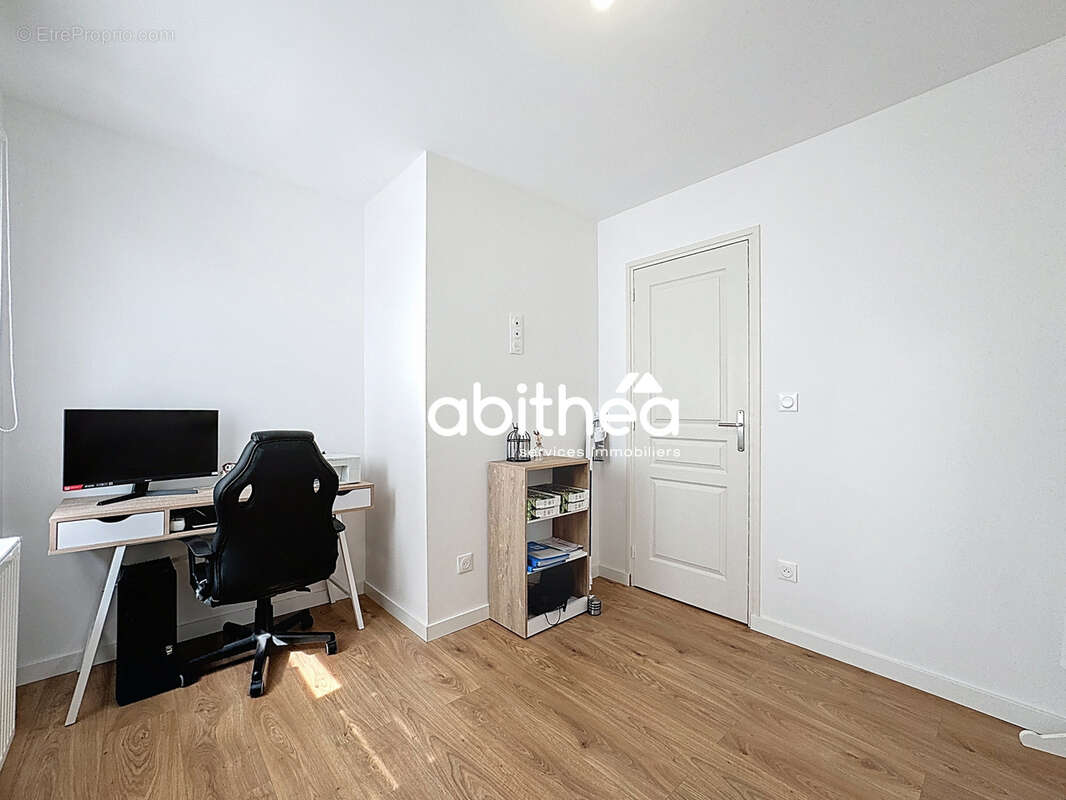 Maison à NEUVILLE-SAINT-REMY