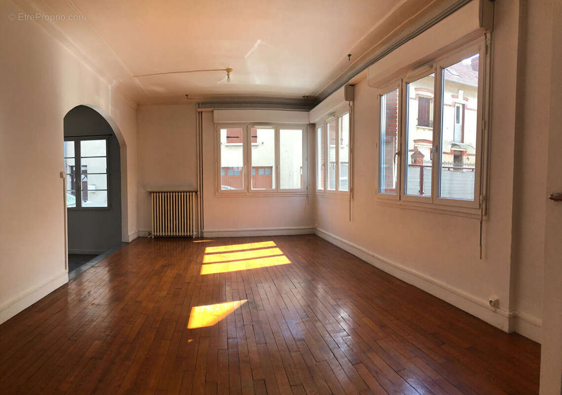 Maison à BONNIERES-SUR-SEINE