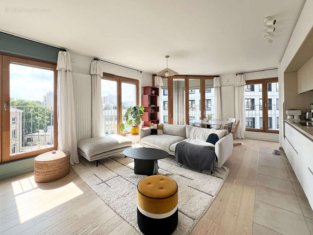 Appartement à PARIS-18E