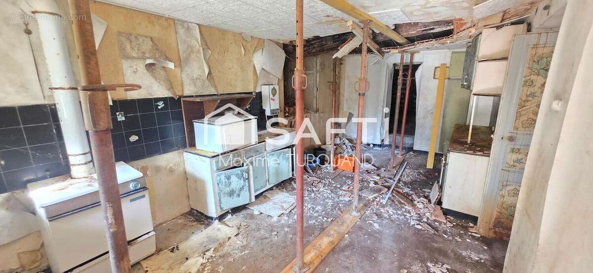 Maison 152 m² à Neuvy-Bouin  - photo 3