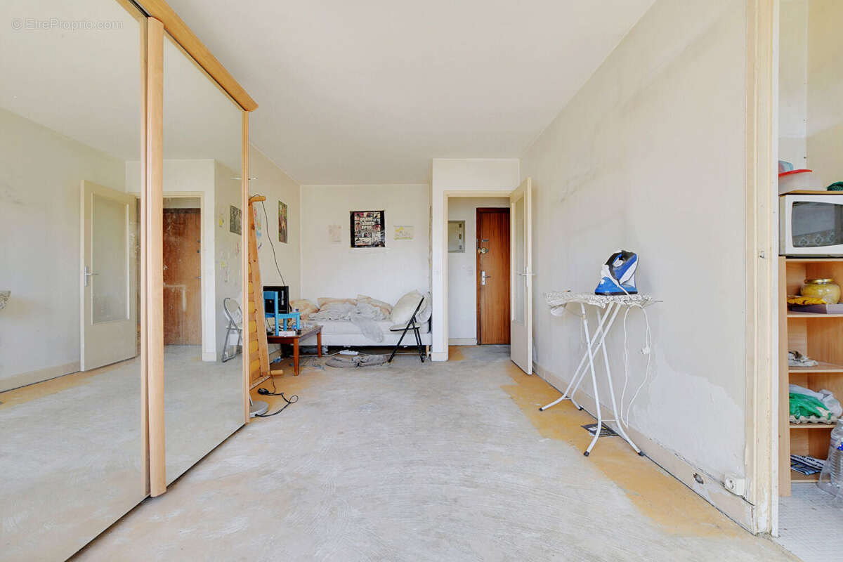 Appartement à PARIS-10E