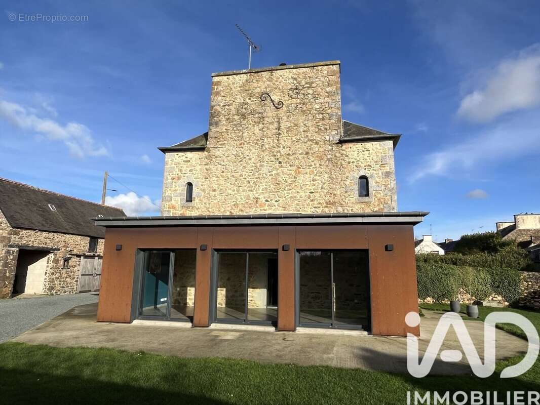 Photo 3 - Maison à LANVOLLON