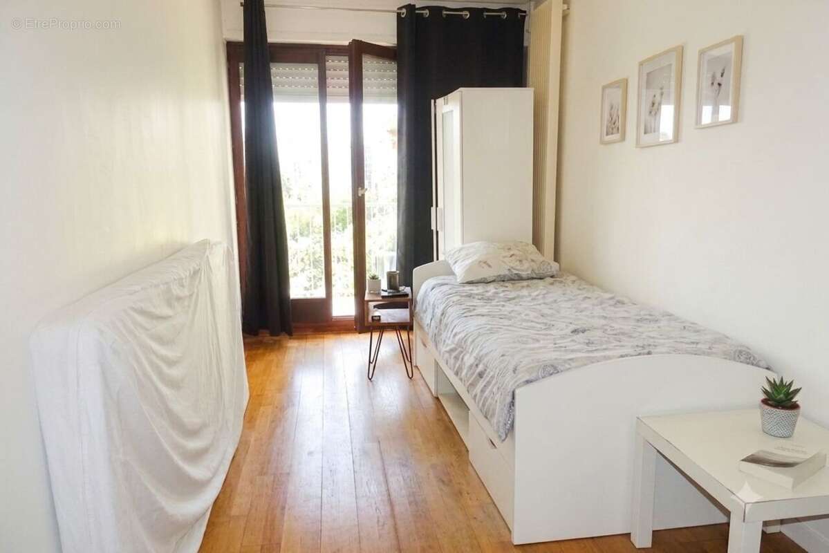 Appartement 88 m² à Creteil  - photo 6