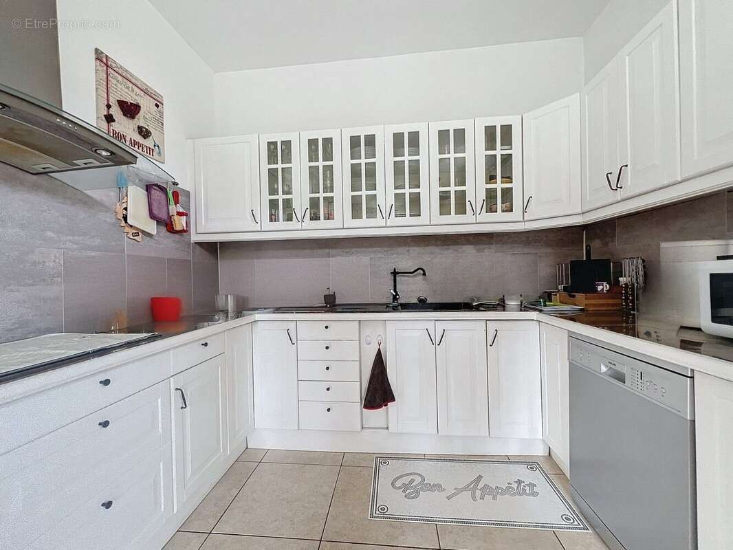 Maison à LE CASTELLET