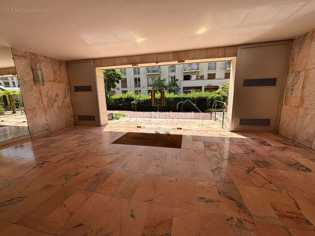 Appartement à VERSAILLES