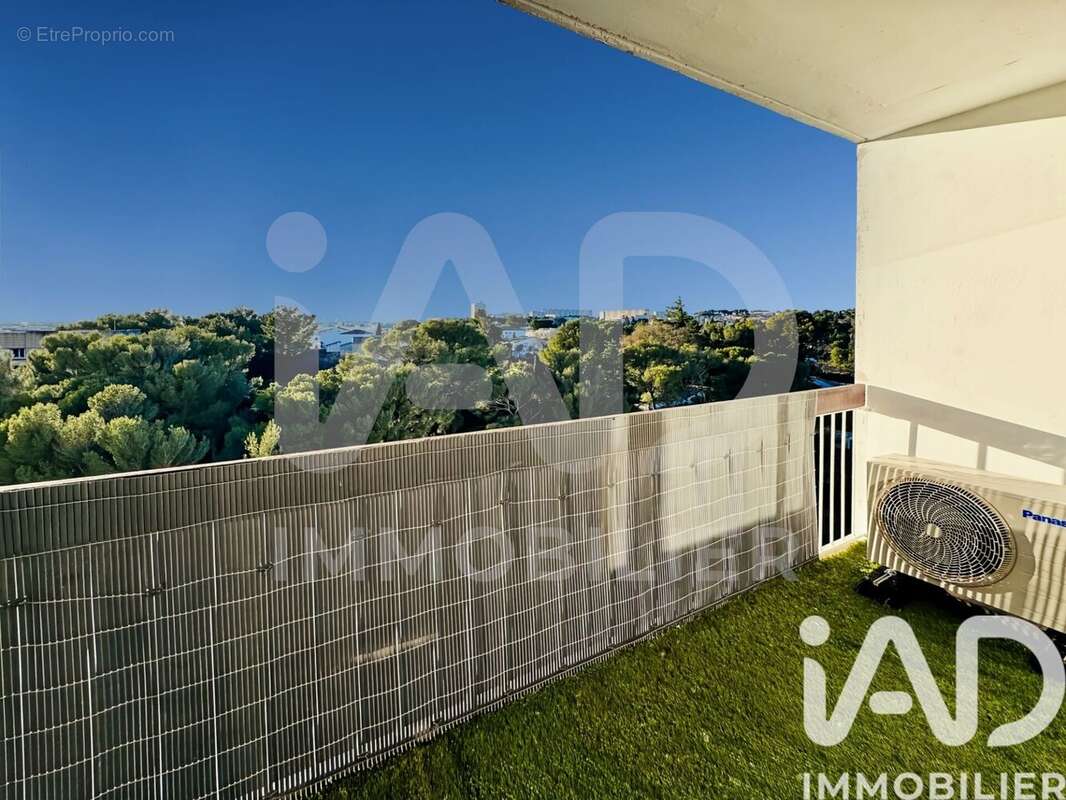 Photo 2 - Appartement à NIMES