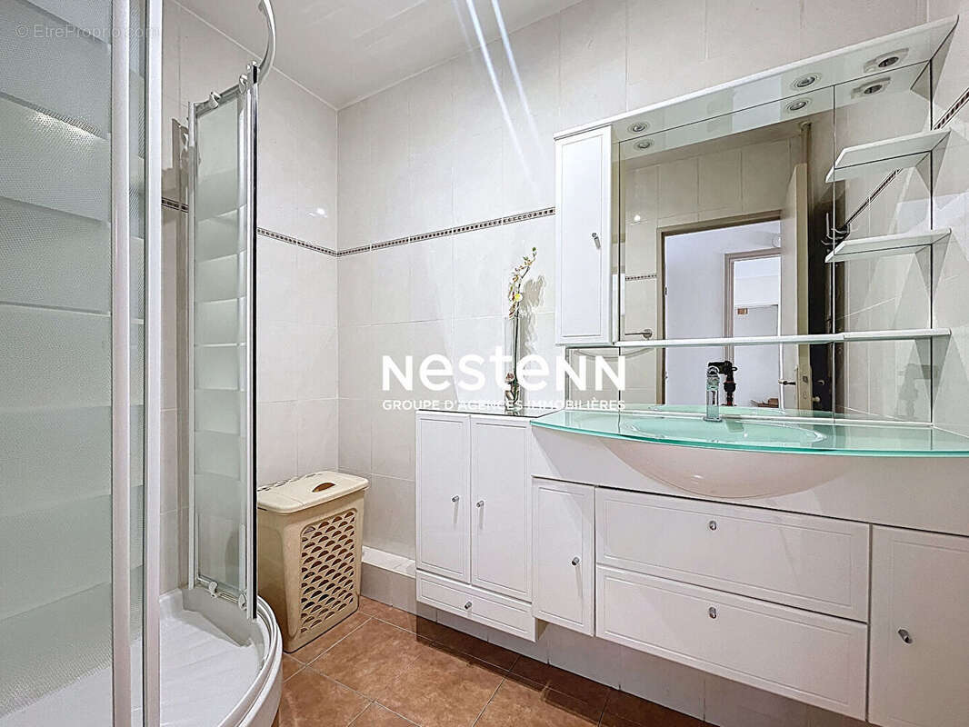 Appartement à VALLAURIS