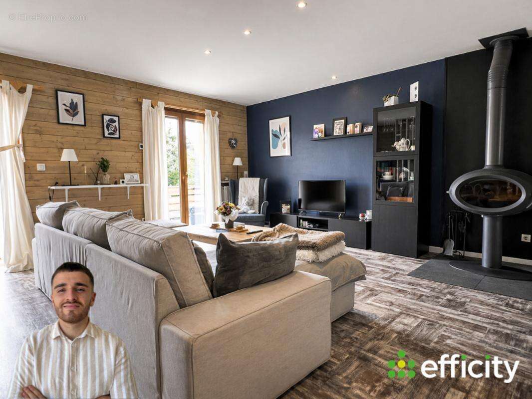 Maison à FRAISSES