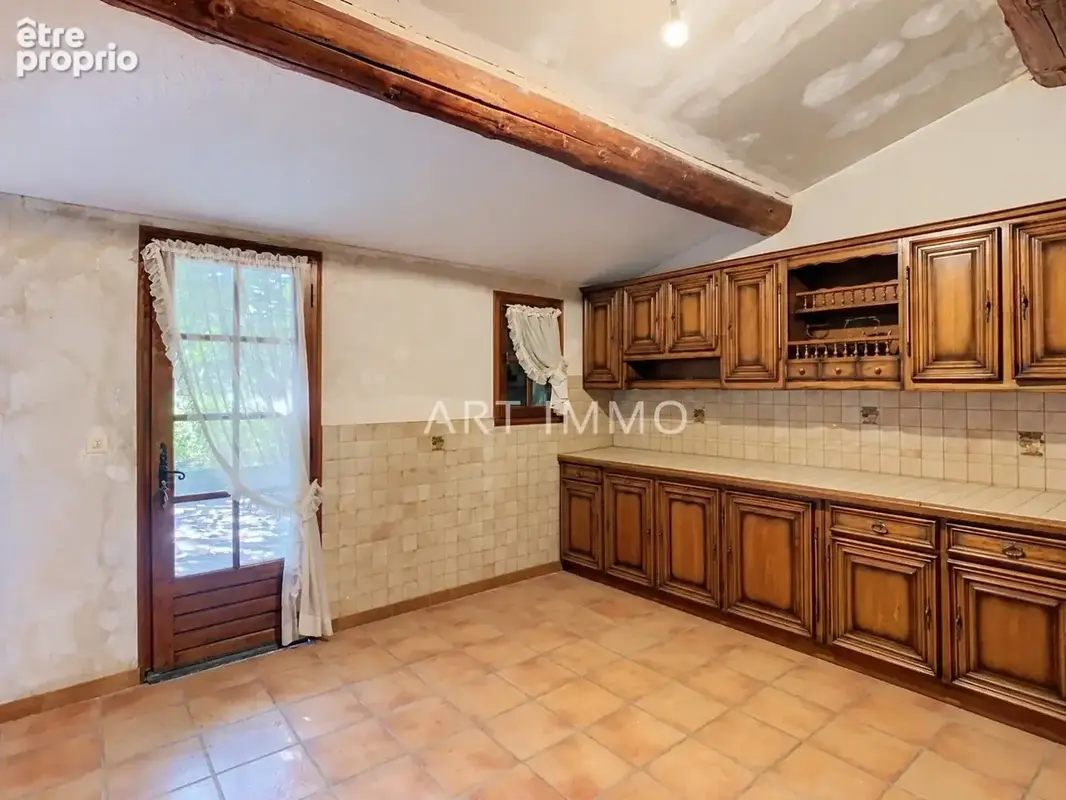 A vendre maison robion avec jardin et garage - photo 9