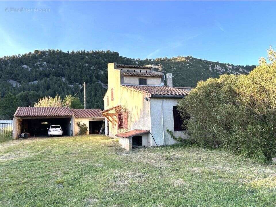 CUGES LES PINS-MAISON T5-A VENDRE-4 CHAMBRES-TERRAIN - Maison à CUGES-LES-PINS